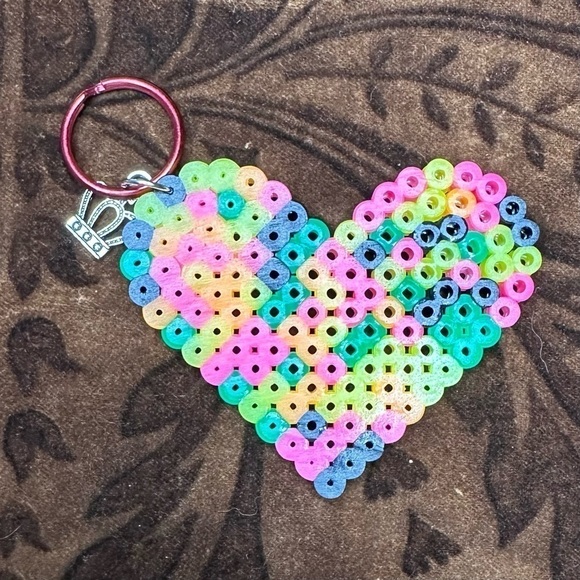 Heart Crown charm keychain handmade neon colors - Picture 2 of 4